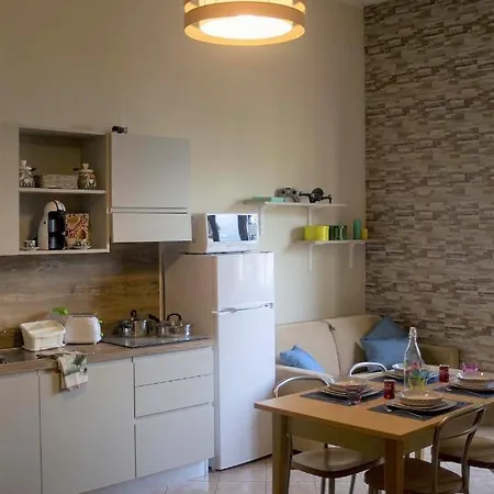 Timeless Con Piscina E Tennis Apart Otel *